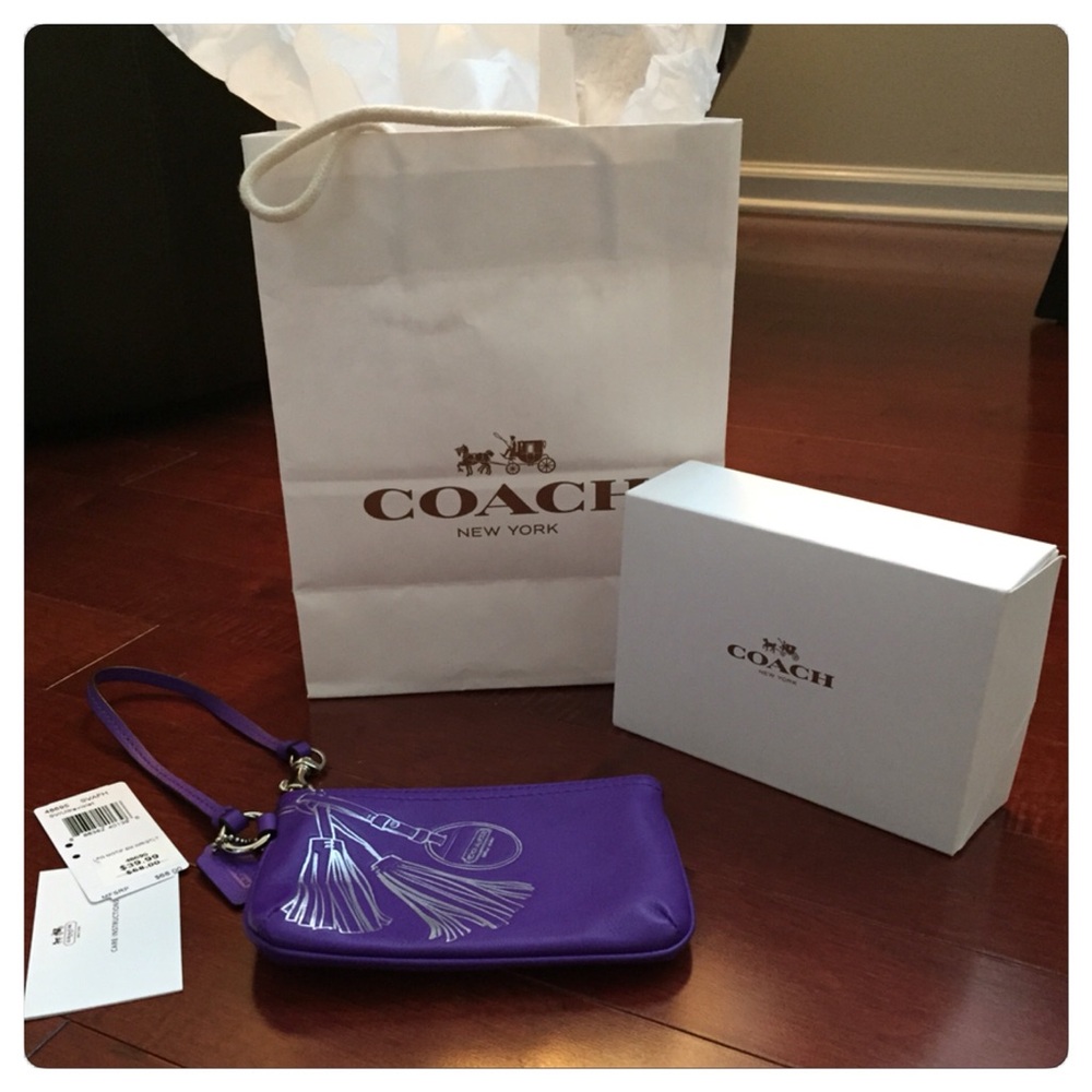 NWT Coach Motif Small Wristlet